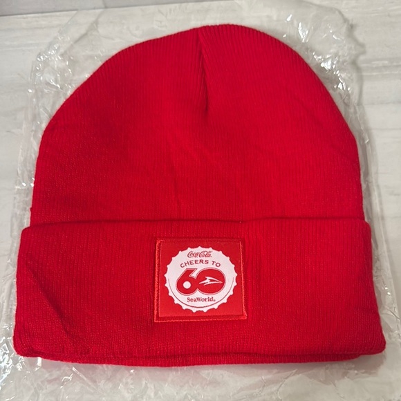 sea world coca cola beanie - Picture 1 of 1